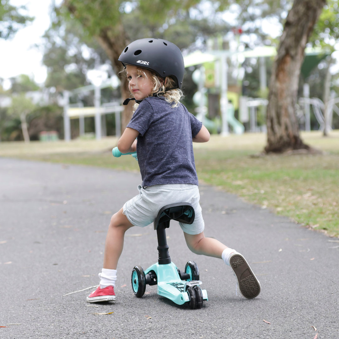 I-GLIDE 3 Wheel Kids Scooter with Toddler Seat - Black/Pink